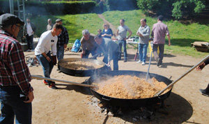 Un momento de la preparación de las migas cordobesas.
