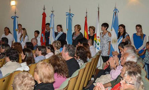 Miembros de la Asociación Española durante los actos del aniversario de la ciudad de Guaminí.