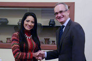 Embajador en Bolivia-Ministra1