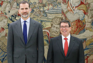 Don Felipe VI y Bruno Rodríguez, durante el encuentro.