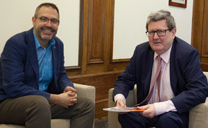 Manuel Forcano y Juan Manuel Bonet, durante el encuentro.
