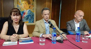 Un momento del acto de presentación de libros en el Centro Asturiano de Madrid.