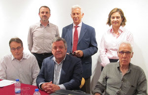 Miembros de la Junta Directiva de Asomega en la reunión celebrada en la Casa de Galicia de Madrid.