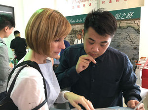 Nava Castro presentó en China la Ruta de la Camelia.
