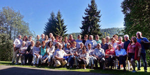 Los participantes en el seminario posan junto a los ponentes.