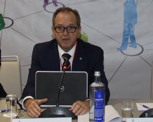 Eduardo Dizy, durante su intervención en el Pleno.