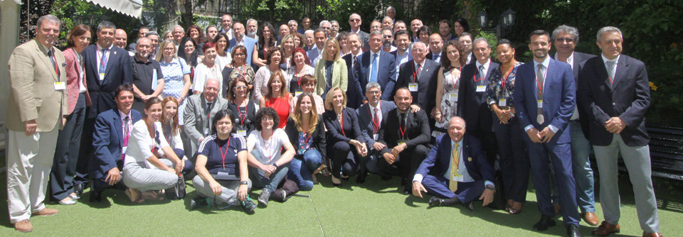 Foto de familia de los consejeros que participaron en el I Pleno del VII Mandato.