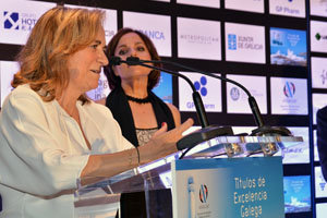 María José Alonso agradece su premio.
