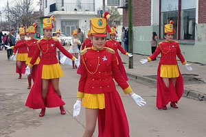 La Guardia Real, durante el desfile en la localidad de De la Garma.