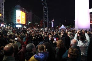 Fiesta gallega al pie del obelisco para celebrar el Día de Galicia.