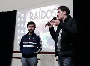 Diego Marcone -a la izda.-, durante la presentación de la película.