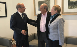Francisco Castañón recibió al presidente de la Agrupación Leonesa en México.