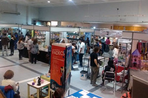 Panorámica de la feria municipal del libro y la lectura.