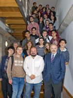 Ramón Villares, con los alumnos del Colegio Santiago Apóstol.