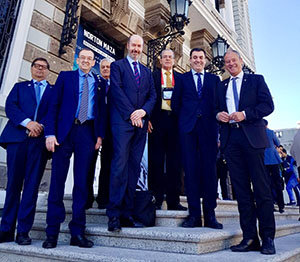 Román Rodríguez y José Ramón Saborido, con los rectores de las Universidades gallegas.