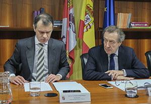 José Manuel Herrero y De Santiago-Juárez, durante la reunión.