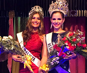 La primera finalista, Nadia Sakkal Hernández, escolta a la nueva soberana del HCV, Iremar Rodríguez Villanueva.