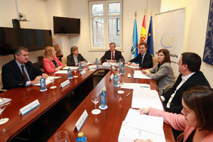 Alfonso Rueda presidió la reunión del Patronato de la Fundación Galicia Europa.