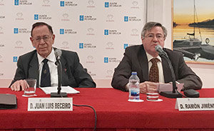 Ramón Jiménez presentando a Juan Luis Beceiro, en la Casa de Galicia en Madrid.