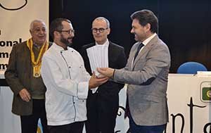 Rodríguez Miranda y Xesús Vázquez, durante la entrega de los premios Xantar 2018.