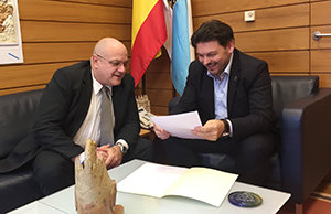 José Antonio Solana y Rodríguez Miranda, durante el encuentro.