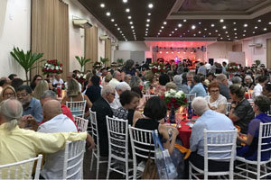 Panorámica del aspecto que presentaba el salón durante la gala de celebración del 123 aniversario del Centro Espanyol de Santos.