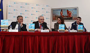 Jorge Borrajo, el delegado de la Xunta, José Ramón Ónega, Silvia Jato y Juan Mariñas, en la presentación