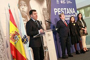 Román Rodríguez, durante su intervención en la inauguración de la muestra.