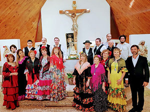 Algunos de los participantes en la misa rociera organizada por la Asociación Española de Neuquén.