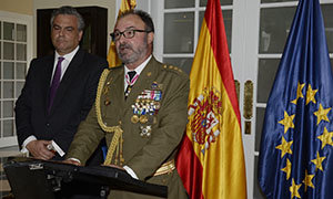 El consejero de Defensa de la Embajada de España, Francisco Rubio Damián, durante su discurso, donde el embajador Jesús Silva Fernández fue co-anfitrión de la celebración del Día de las FAS.
