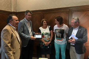El presidente de la Diputación recibió a la presidenta del Centro Región Leonesa de Buenos Aires.