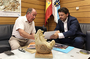 Rodríguez Miranda recibió en su despacho a Raimundo Romero.