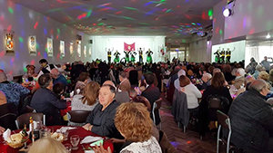 Numerosas personas participaron en la Fiesta del Botillo.