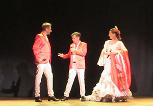 Un momento de la representación de España Mía, de la Compañía Cantares de España.