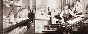La imprenta López en 1913, cuando todavía era un modesto taller en la calle Tacuarí de Buenos Aires.