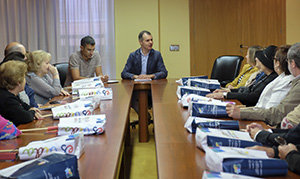 José Manuel Herrero, con los participantes en el programa Siente Castilla y León.