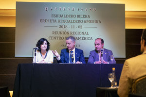 Iñigo Urkullu presidió la clausura de la reunión de euskal etxeak de América del Sur.