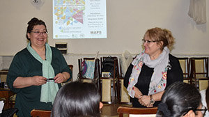 Irene Preus y Silvia Britos, durante la charla.