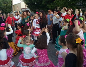 Un momento del espectáculo que ofreció la Escuela de Danzas Consuelo Muñoz.