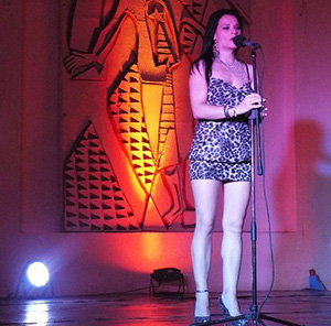 Gaby Biondo, en plena actuación.