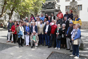 O secretario xeral da Emigración, Antonio Rodríguez Miranda, manten un encontro con representantes do Centro Gallego de Lleida.