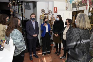 A Coruña
O director xeral de Relacións Exteriores e coa UE, Jesús Gamallo, asinará con representantes das organización Solidariedade Internacional de Galicia, Asociación Galega de Reporteiros Solidarios (AGARESO) e Asemblea de Cooperación pola Paz para a execución do proxecto Activistas polo mundo que queremos 2021-2022
05/11/2021
Foto: Moncho Fuentes / AGN A Coruña