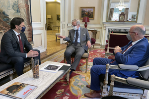 Miranda con embajador y el consejero laboral