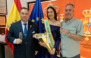MISS GRAND ANZOµTEGUI VISIT‡ CH ESPA•A EN LECHER÷A 3