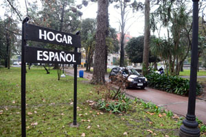 Entrada Hogar Español Montevideo